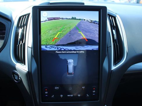 Used 2024 Ford Edge SEL AWD/4WD image 38