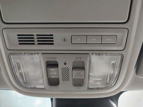 Used 2015 Honda Odyssey EX-L image 9