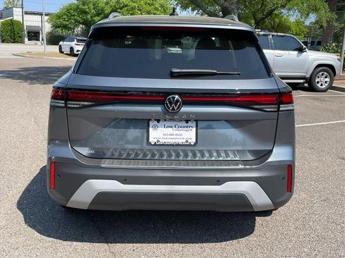 New 2026 Volkswagen Tiguan SE FWD image 21
