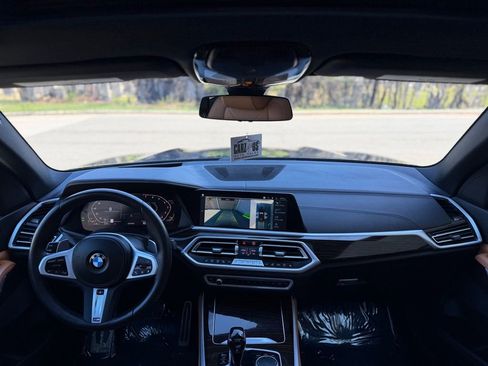 Used 2023 BMW X5 xDrive40i w/ M Sport Package image 32