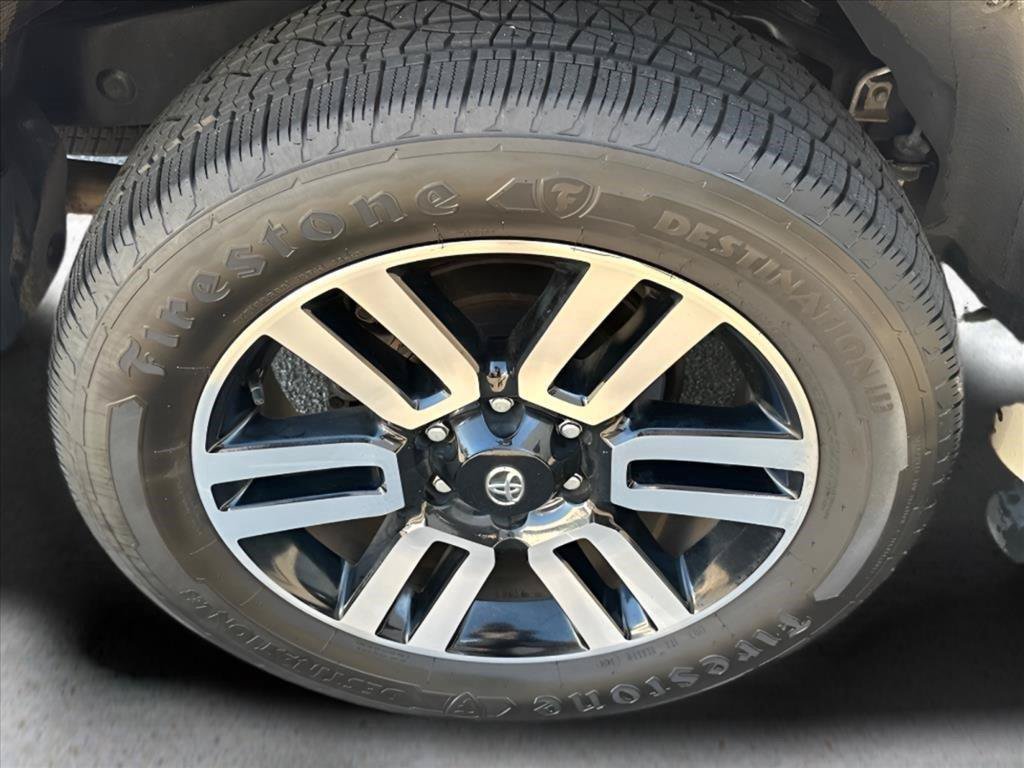 Used 2022 Toyota 4Runner Limited AWD/4WD image 11