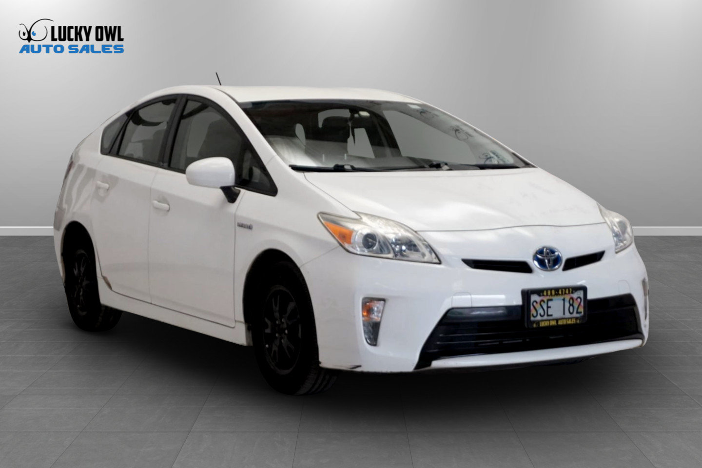 Used 2015 Toyota Prius Three FWD image 2