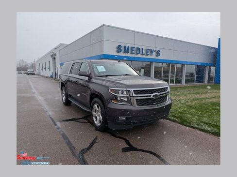 Used 2016 Chevrolet Suburban LT w/ Luxury Package image 1