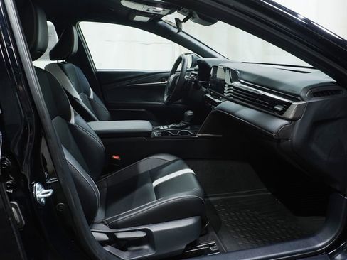 Certified 2025 Toyota Camry SE image 12