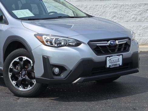 Used 2023 Subaru Crosstrek 2.0i Premium AWD/4WD image 2