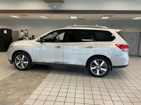 Used 2013 Nissan Pathfinder Platinum w/ Platinum Premium Pkg image 4