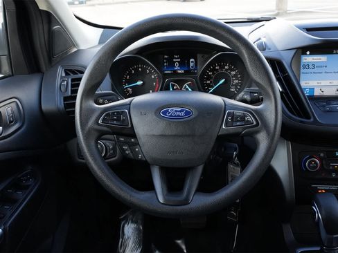 Used 2018 Ford Escape SE w/ Ford Safe & Smart Package image 9