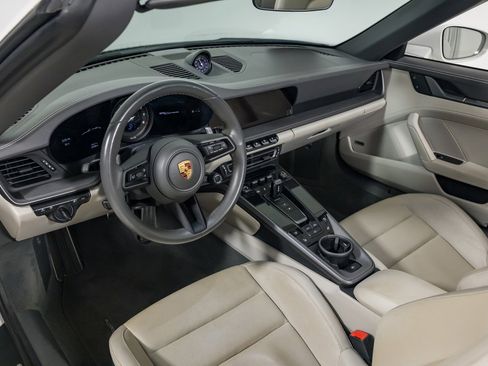 Used 2022 Porsche 911 Carrera image 23