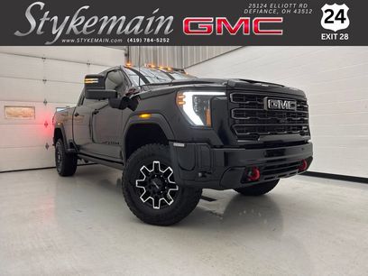 Used 2026 GMC Sierra 2500 AT4X w/ LPO, Black Badging Package