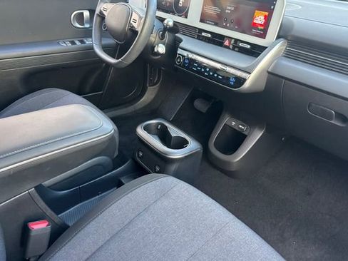 Used 2024 Hyundai Ioniq 5 SE image 19