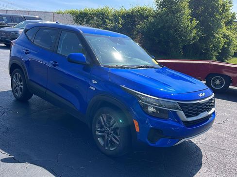 Used 2022 Kia Seltos LX AWD/4WD image 7