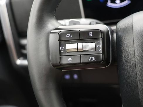 Used 2025 Hyundai Santa Fe SEL image 18