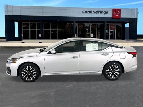 New 2025 Nissan Altima 2.5 SV w/ SV Premium Package image 2