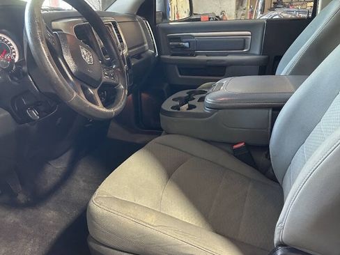Used 2014 RAM 1500 Classic SLT AWD/4WD image 10