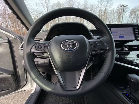 Used 2023 Toyota Camry SE image 34