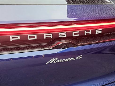 New 2025 Porsche Macan 4 Electric image 25
