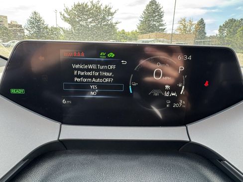 New 2026 Toyota Prius Plug-In Hybrid FWD image 21