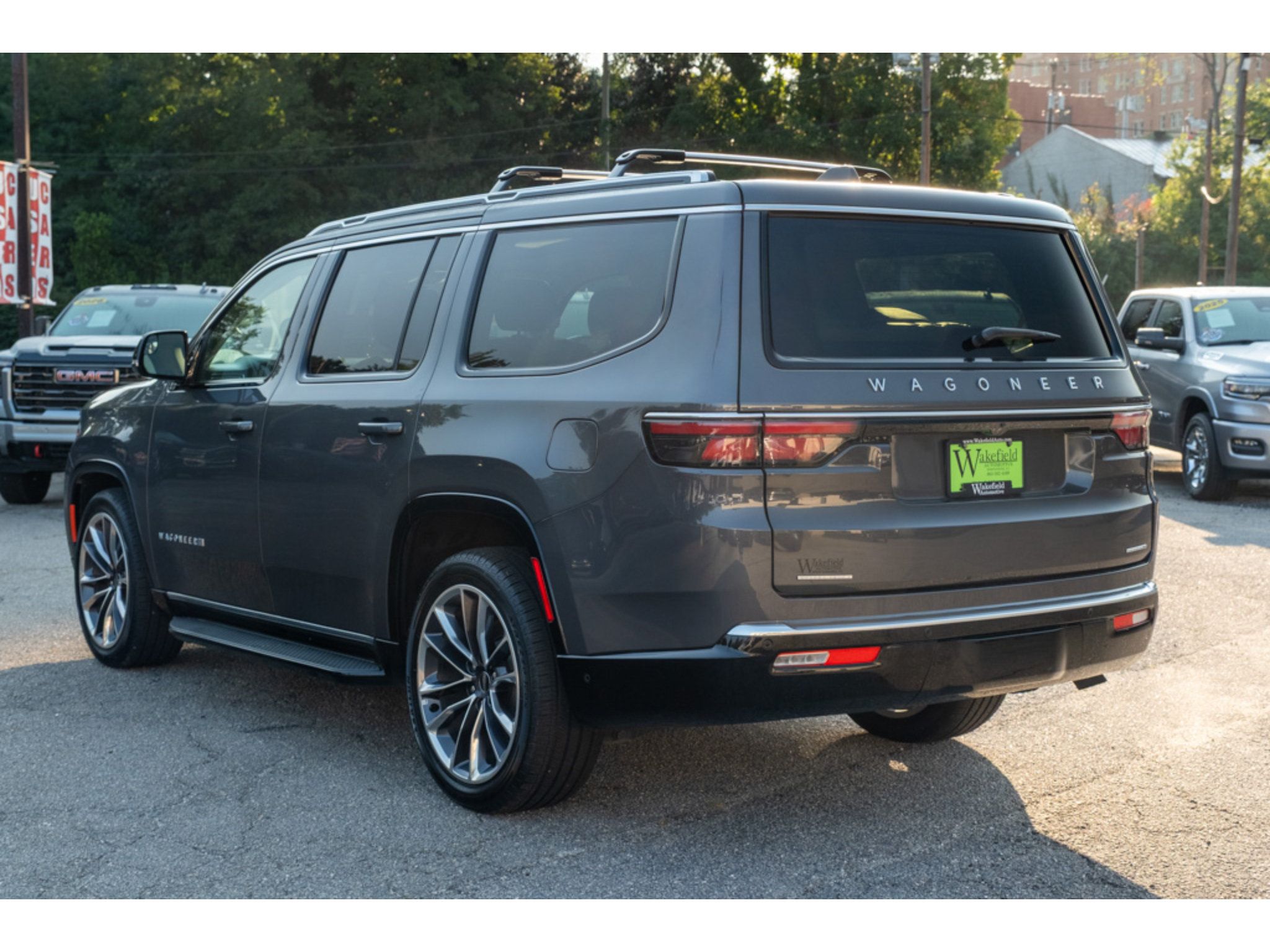 Used 2023 Jeep Wagoneer Series II w/ Convenience Group I AWD/4WD image 6