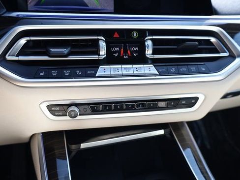 Used 2023 BMW X5 xDrive40i w/ Executive Package image 17