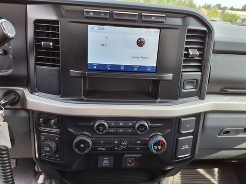 Used 2024 Ford F350 XLT w/ 360-Degree Camera Package image 22