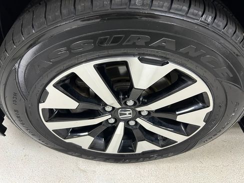 Used 2025 Honda Odyssey EX-L image 9