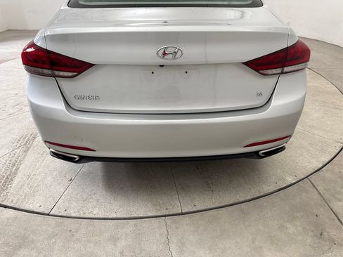 Used 2015 Hyundai Genesis 3.8 w/ Option Group 02 RWD image 21