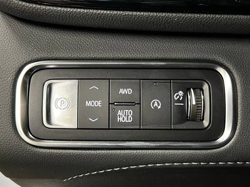New 2026 Buick Enclave Avenir w/ Super Cruise Package AWD/4WD image 18