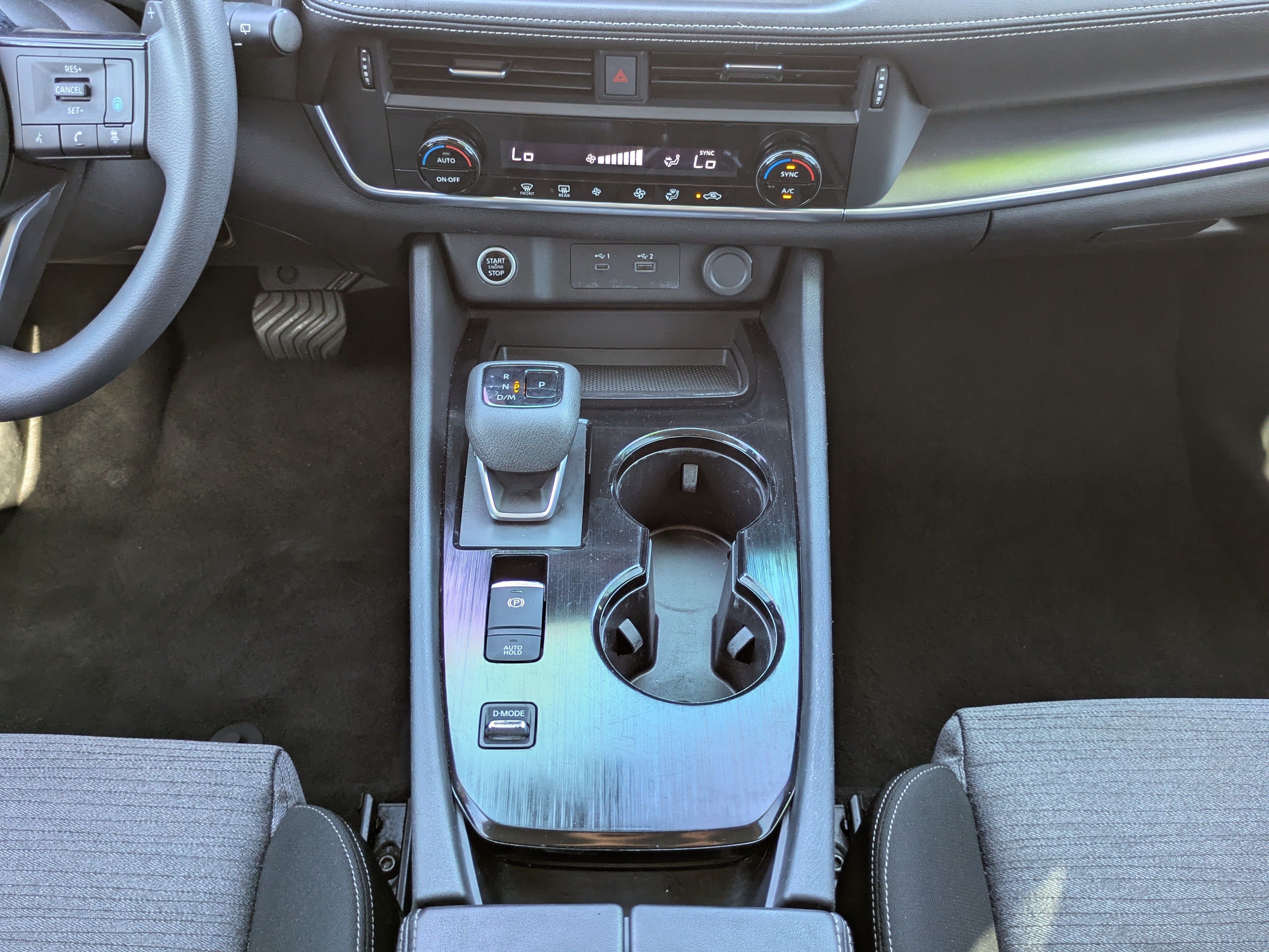 Used 2023 Nissan Rogue SV FWD image 19