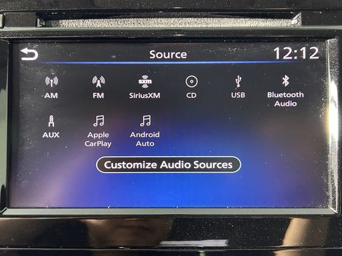 Used 2018 Nissan Rogue SV AWD/4WD image 18
