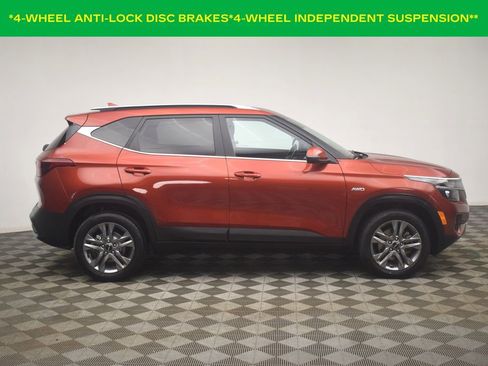 Used 2023 Kia Seltos S AWD/4WD image 13