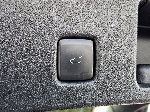 Used 2024 Ford Escape Platinum image 21