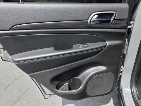 Used 2021 Jeep Grand Cherokee Freedom Edition RWD image 25