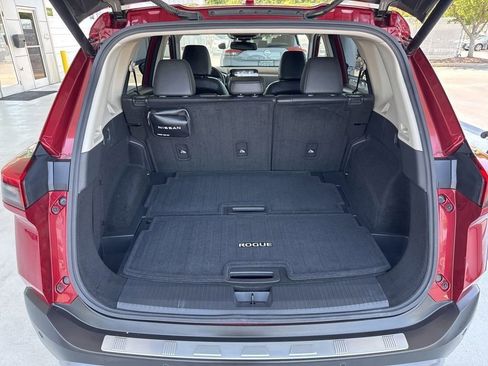 Certified 2021 Nissan Rogue SL w/ Premium Package image 16