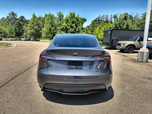 Used 2023 Tesla Model Y Long Range AWD/4WD image 7