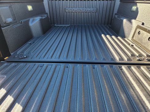 Used 2025 Toyota Tacoma Limited image 37