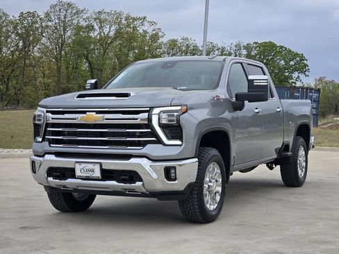 New 2025 Chevrolet Silverado 2500 LTZ w/ LTZ Convenience Package AWD/4WD image 3