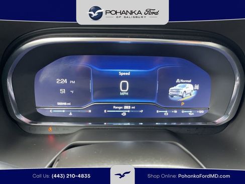 Used 2024 Chevrolet Suburban LT image 9