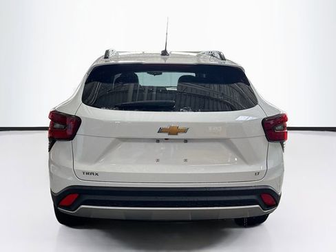 New 2026 Chevrolet Trax LT w/ Driver Confidence Package image 7