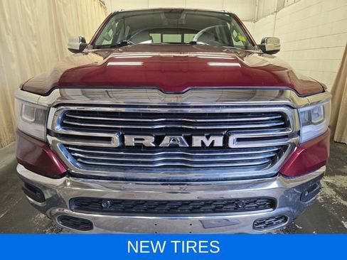 Used 2019 RAM 1500 Laramie AWD/4WD image 3