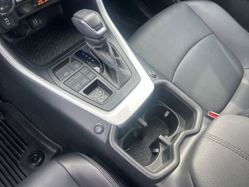 Used 2024 Toyota RAV4 XLE Premium image 25