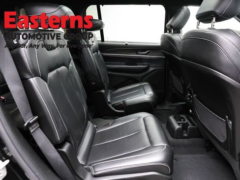 Used 2024 Jeep Grand Cherokee L Limited w/ Luxury Tech Group II AWD/4WD image 25