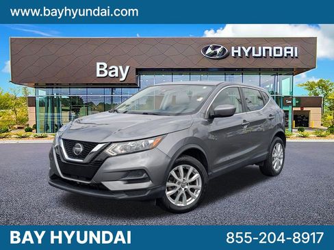 Used 2021 Nissan Rogue Sport S image 1