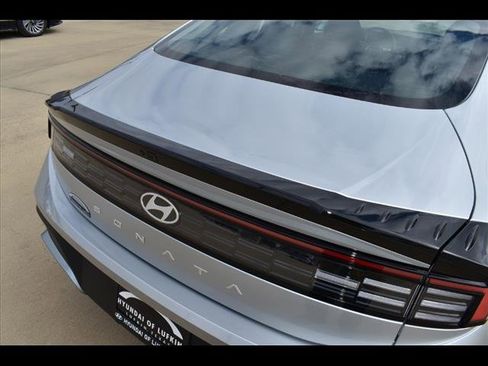 Certified 2025 Hyundai Sonata SE image 17