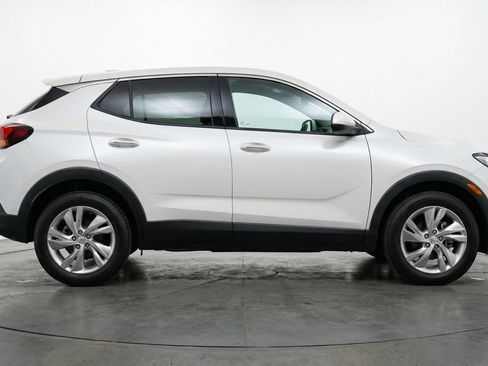 Used 2025 Buick Encore GX Preferred image 11