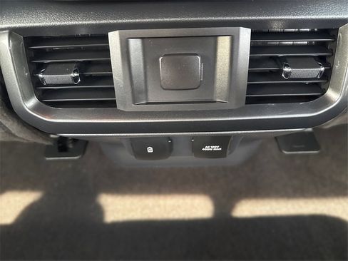 Certified 2022 Ford F150 XLT w/ Equipment Group 302A High image 21