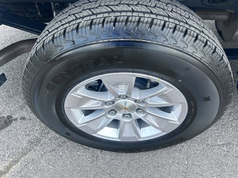 Used 2025 Chevrolet Silverado 1500 W/T RWD image 11
