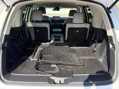 Certified 2025 Honda Pilot EX-L image 4