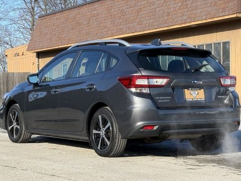 Used 2019 Subaru Impreza 2.0i Premium image 3