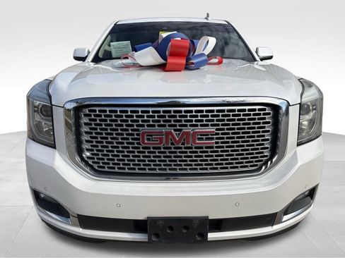 Used 2016 GMC Yukon XL Denali w/ Open Road Package image 10