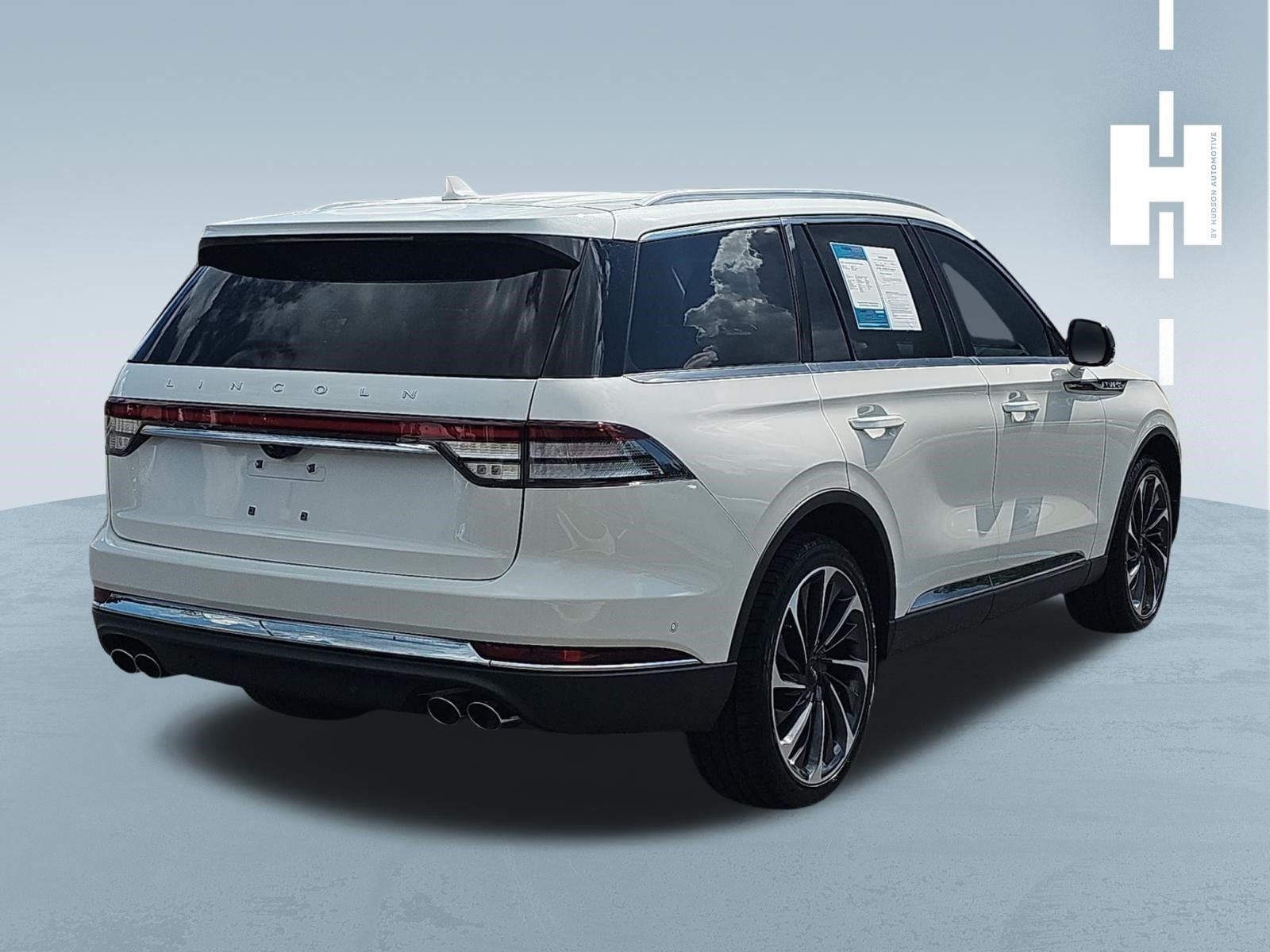 Used 2022 Lincoln Aviator Reserve w/ Equipment Group 201A AWD/4WD image 4